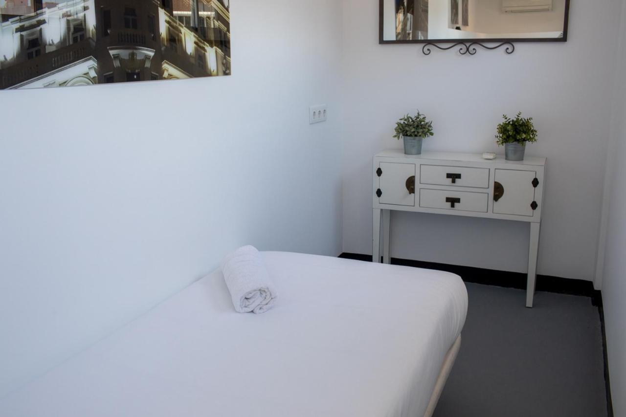 ולנסיה Florit Flats - Cabanyal 3 Bedroom Wifi Ac Terrace Beach Penthouse מראה חיצוני תמונה