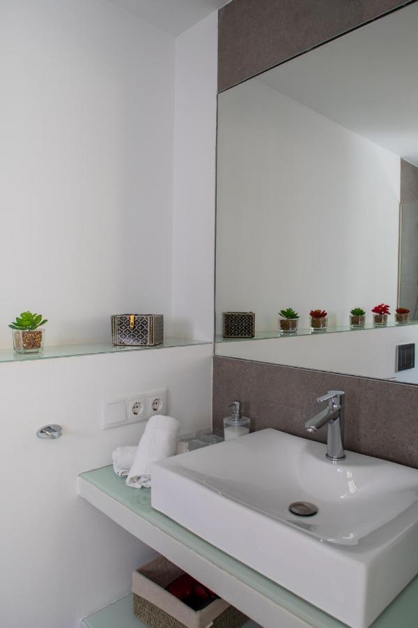 ולנסיה Florit Flats - Cabanyal 3 Bedroom Wifi Ac Terrace Beach Penthouse מראה חיצוני תמונה