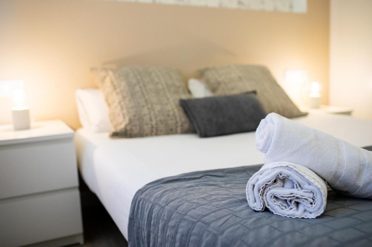 ולנסיה Florit Flats - Cabanyal 3 Bedroom Wifi Ac Terrace Beach Penthouse מראה חיצוני תמונה